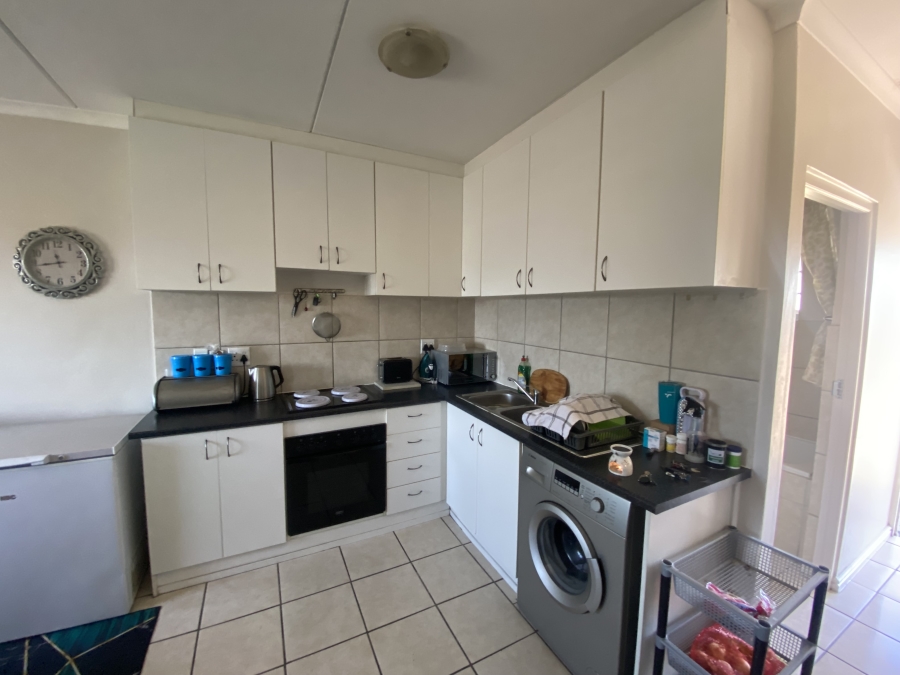 To Let 2 Bedroom Property for Rent in Kraaifontein East Western Cape